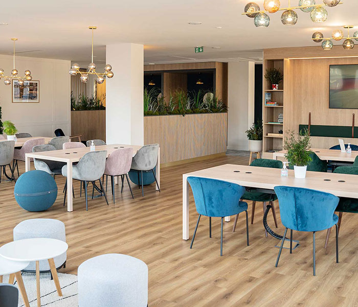 草榴社区 coworking