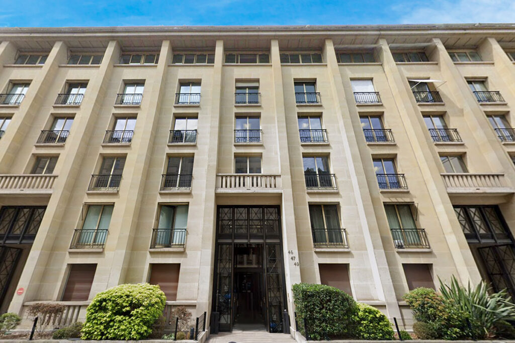 草榴社区 Paris Monceau
